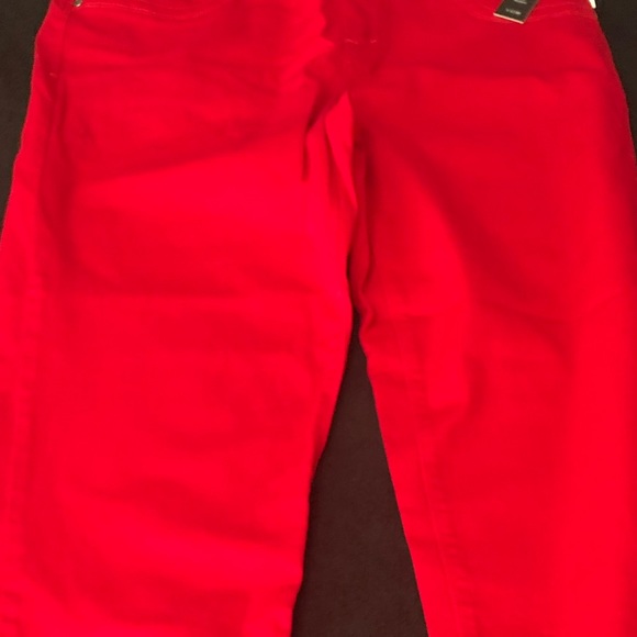 Red jeans - Picture 2 of 5